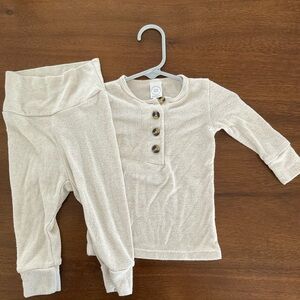 135 Lou Lou & Company Cream Kids Matching Set